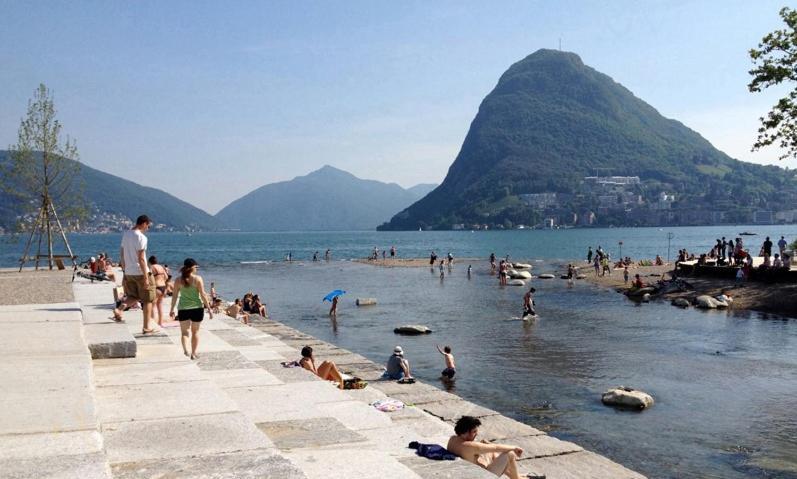 Appartamento Centrale Con Wifi E Posteggio Privato Gratis! Lugano Bagian luar foto